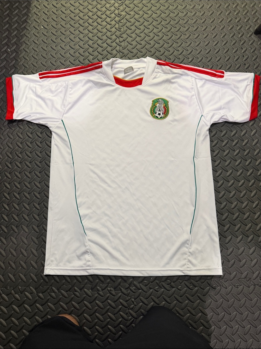 Mexico men soccer fan jersey size XL